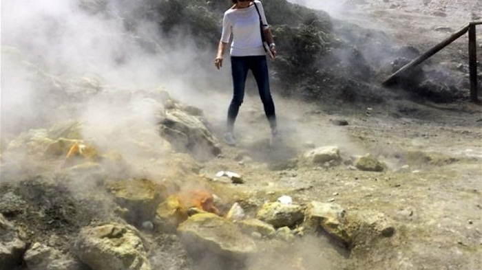 Volcano that may have killed the Neanderthals is making noise again 